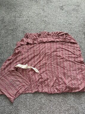 Kyte Baby Bamboo Crib Sheet Dusty Rose Herringbone